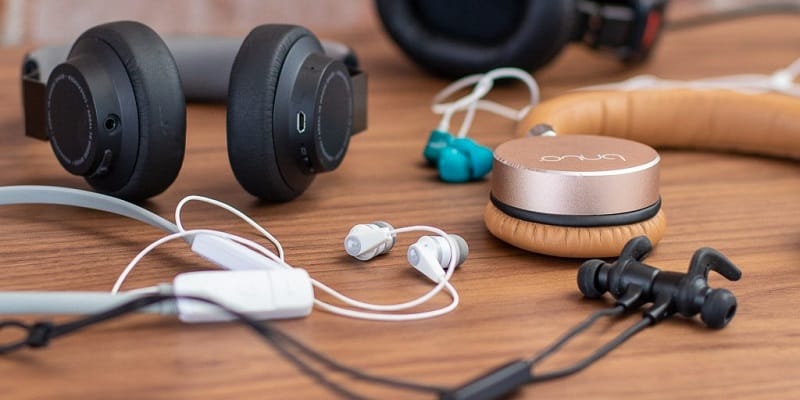 🥇 12 Best Earbuds For Phone Calls